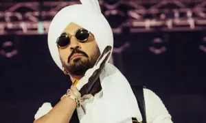 امیتابھ کے پاؤں چھونے پر دلجیت کو دھمکیاں امیتابھ کے پاؤں چھونے پر دلجیت کو دھمکیاں