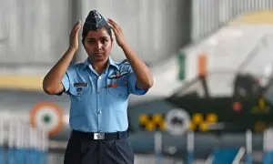 بھارتی رافیل طیارے کی پائلٹ شیوانگی سنگھ ایک مرتبہ پھر خبروں میں آگئیں