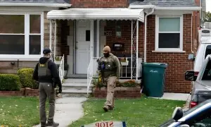 امریکا میں دہشت گردی کی کوشش ناکام، 5 افراد گرفتار امریکا میں دہشت گردی کی کوشش ناکام، 5 افراد گرفتار