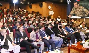 27 ویں آئینی ترمیم پارلیمنٹ کا معاملہ ہے، فوج کو سیاست سے دور رکھا جائے: ترجمان پاک فوج