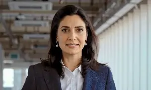 برطانیہ کی پہلی اے آئی نیوز اینکر کی اصلیت جان کر ناظرین ہکا بکا برطانیہ کی پہلی اے آئی نیوز اینکر کی اصلیت جان کر ناظرین ہکا بکا