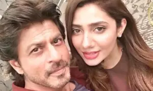 ماہرہ خان کو شاہ رخ خان کی سالگرہ پر مباکباد کا پیغام دینے پر مداح برہم