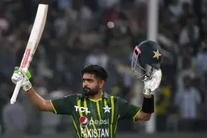 کچھ سابق کرکٹرز کو بابر اعظم کی کامیابی ہضم نہیں ہورہی: اعظم خان کچھ سابق کرکٹرز کو بابر اعظم کی کامیابی ہضم نہیں ہورہی: اعظم خان