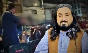 ڈمپر کی ٹکر سے شہری کی ہلاکت؛ مظاہرین پر دہشت گردی کا مقدمہ درج ڈمپر کی ٹکر سے شہری کی ہلاکت؛ مظاہرین پر دہشت گردی کا مقدمہ درج