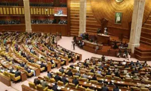 سائیسویں ترمیم: سینٹ، کابینہ کا آج ہونے والے اجلاس ملتوی