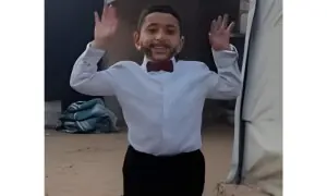 غزہ کا ننھا ’ظہران ممدانی‘: فلسطینی بچے کا نیویارک کے نئے میئر کی جیت کا منفرد انداز میں جشن غزہ کا ننھا ’ظہران ممدانی‘: فلسطینی بچے کا نیویارک کے نئے میئر کی جیت کا منفرد انداز میں جشن