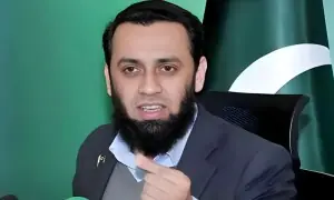 اسلام آباد حملے کے کرداروں کو کیفرِ کردار تک پہنچائیں گے، عطا تارڑ