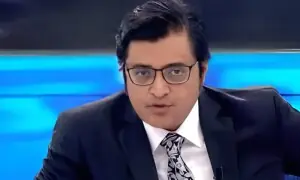 بھارتی اینکر ارنب گوسوامی کا مسلمانوں اور کشمیری رہنماؤں کے خلاف نفرت انگیز بیان