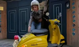 ’تہران بدل رہا ہے‘: خواتین کو موٹر سائیکل چلاتا دیکھ کر لوگوں نے کیا ردعمل دیا؟ ’تہران بدل رہا ہے‘: خواتین کو موٹر سائیکل چلاتا دیکھ کر لوگوں نے کیا ردعمل دیا؟