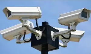 کراچی میں سیف سٹی سسٹم ہی غیرمحفوظ، چور کیمروں کا ڈسٹری بیوشن بکس لے اُڑے