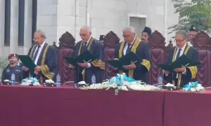 وفاقی آئینی عدالت کے 3 ججز نے عہدوں کا حلف اٹھالیا