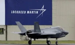 اسلحہ ساز کمپنیوں نے امریکی فوج کو اربوں ڈالر کا ’چونا‘ لگا دیا اسلحہ ساز کمپنیوں نے امریکی فوج کو اربوں ڈالر کا ’چونا‘ لگا دیا