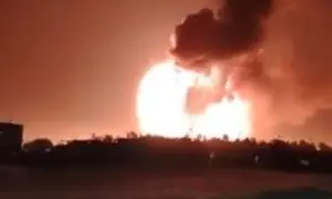 ارجنٹائن کے صنعتی علاقے میں زوردار دھماکا، فیکٹریاں تباہ، ویڈیو وائرل ارجنٹائن کے صنعتی علاقے میں زوردار دھماکا، فیکٹریاں تباہ، ویڈیو وائرل