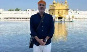 مسجد کے اندر شوٹنگ کرنے پر کیا محسوس ہوا؟ دیپک پروانی کے انکشافات مسجد کے اندر شوٹنگ کرنے پر کیا محسوس ہوا؟ دیپک پروانی کے انکشافات