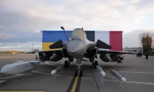 Zelensky in France to seal air defence, warplane deals Zelensky in France to seal air defence, warplane deals
