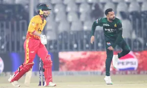 سہ ملکی سیریز: زمبابوے کا پاکستان کو 148 رنز کا ہدف سہ ملکی سیریز: زمبابوے کا پاکستان کو 148 رنز کا ہدف