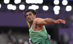 ارشد ندیم نے ریاض میں جیولن تھرو میں پاکستان کے لیے سونے کا تمغہ جیت لیا ارشد ندیم نے ریاض میں جیولن تھرو میں پاکستان کے لیے سونے کا تمغہ جیت لیا