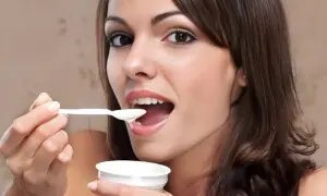 کیا سردیوں میں دہی زکام کا باعث بنتی ہے؟ کیا سردیوں میں دہی زکام کا باعث بنتی ہے؟