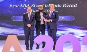 فیصل بینک نے 11ویں آئی آر بی اے ایوارڈز میں ’بہترین اسلامی ریٹیل بینک 2025 (مڈ سائزڈ)‘ کا اعزاز حاصل کر لیا فیصل بینک نے 11ویں آئی آر بی اے ایوارڈز میں ’بہترین اسلامی ریٹیل بینک 2025 (مڈ سائزڈ)‘ کا اعزاز حاصل کر لیا