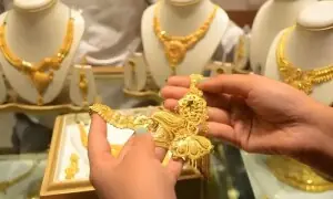پاکستان میں سونے کی قیمت میں بڑی کمی، فی تولہ سونا کتنے کا ہوگیا؟