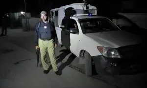 ڈیرہ اسماعیل خان: پولیس کی بکتر بند گاڑی پر بارودی مواد کے دھماکے میں 2 اہلکار شہید