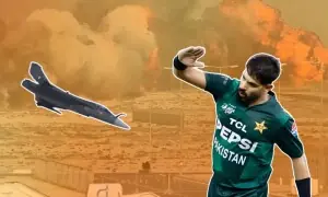 ’گھوڑوں کی دوڑ میں گدھوں کو دوڑانے کا نتیجہ‘، بھارتی لڑاکا طیارے تیجس کے گرنے پر دلچسپ تبصرے