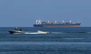 US warns airlines of potential hazards when flying over Venezuela