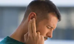 کان کا پردا پھٹنے کی علامات اور فوری علاج