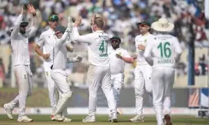 گوہاٹی ٹیسٹ: جنوبی افریقا کی گرفت مضبوط، بھارت شکست کے دہانے پر