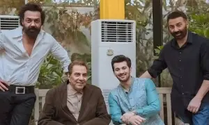 دھرمیندر کی فیملی کہانی: بچوں کی زندگی اور کریئر پر ایک نظر دھرمیندر کی فیملی کہانی: بچوں کی زندگی اور کریئر پر ایک نظر