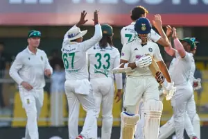 گوہاٹی ٹیسٹ: جنوبی افریقا کا بڑا ہدف، بھارت کو شکست نظر آنے لگی