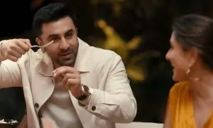 نیٹ فلکس کے نئے شو نے رنبیر کپور کے لیے مشکلات پیدا کردیں نیٹ فلکس کے نئے شو نے رنبیر کپور کے لیے مشکلات پیدا کردیں