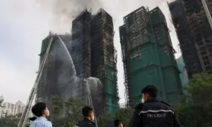 ہانگ کانگ میں رہائشی عمارتوں میں لگی آگ بجھائی نہ جاسکی، 65 ہلاکتیں، 300 افراد لاپتہ
