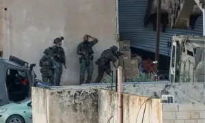 اسرائیلی فوج نے2 نہتے فلسطینیوں کو گولی مارکر شہید کردیا