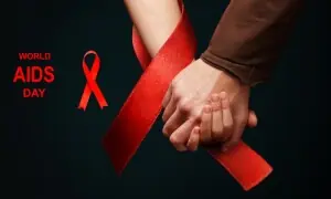 ایڈز کے خلاف آگاہی کا عالمی دن: ’بیماری سے زیادہ معاشرے کے رویے کا خوف ہوتا ہے‘