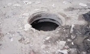 Body of child who fell into open manhole in Karachi found