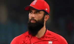 فاف ڈوپلیسی کے بعد معین علی بھی پی ایس ایل کھیلنے کے لیے تیار