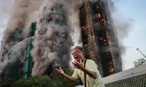 ایک تصویر ہانگ کانگ میں لگی آگ کا عالمی چہرہ کیسے بنی؟