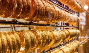 Gold prices surge in domestic and international markets