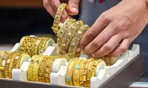 Gold prices drop sharply in Pakistan as global market declines Gold prices drop sharply in Pakistan as global market declines