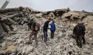 اسرائیل کی جنگ بندی معاہدے کی مسلسل خلاف ورزیاں، حملے میں 7 فلسطینی شہید اسرائیل کی جنگ بندی معاہدے کی مسلسل خلاف ورزیاں، حملے میں 7 فلسطینی شہید