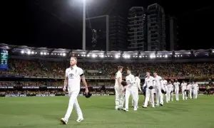 برسبین ڈے نائٹ ٹیسٹ میں بھی آسٹریلیا کا راج، انگلینڈ کو مسلسل دوسری شکست برسبین ڈے نائٹ ٹیسٹ میں بھی آسٹریلیا کا راج، انگلینڈ کو مسلسل دوسری شکست