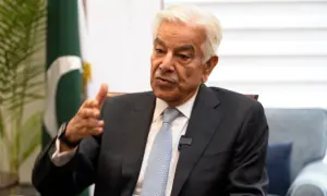 اڈیالہ میں بیٹھے مجرم کو کسی صورت ملکی استحکام سے کھیلنے کی اجازت نہیں دی جاسکتی: خواجہ آصف اڈیالہ میں بیٹھے مجرم کو کسی صورت ملکی استحکام سے کھیلنے کی اجازت نہیں دی جاسکتی: خواجہ آصف