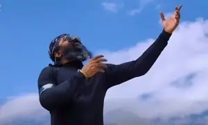 فوج نے ’پاک سرزمین شاد باد‘ کے نام سے نیا نغمہ ریلیز کر دیا فوج نے ’پاک سرزمین شاد باد‘ کے نام سے نیا نغمہ ریلیز کر دیا