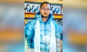 مقبوضہ کشمیر میں انٹرنیٹ پر ’آرٹیکل 370‘ سرچ کرنے والا چینی شہری گرفتار مقبوضہ کشمیر میں انٹرنیٹ پر ’آرٹیکل 370‘ سرچ کرنے والا چینی شہری گرفتار