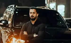 برطانیہ نے پاکستانی یو ٹیوبر رجب بٹ کو ڈی پورٹ کر دیا