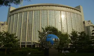 China calls on Pakistan, Afghanistan to handle differences through dialogue