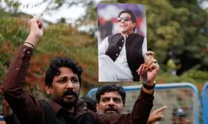 ’حکومت کا عمران خان کو دوسری جیل منتقل کرنے پر غور‘ ’حکومت کا عمران خان کو دوسری جیل منتقل کرنے پر غور‘