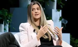 40 کروڑ صارفین اور صرف 42 ملازمین: ’اونلی فینز‘ سی ای او نے سائٹ کی کامیابی کا راز بتا دیا 40 کروڑ صارفین اور صرف 42 ملازمین: ’اونلی فینز‘ سی ای او نے سائٹ کی کامیابی کا راز بتا دیا