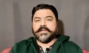 لندن: عادل راجا کو توہین آمیز بیانات پر عوامی سطح معافی مانگنے کا حکم لندن: عادل راجا کو توہین آمیز بیانات پر عوامی سطح معافی مانگنے کا حکم